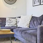 Holiday home L Etage Kaatsheuvel