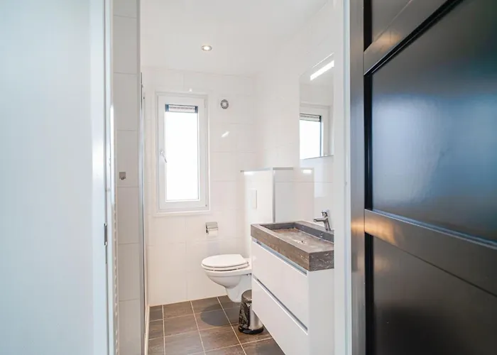 Holiday home L Etage Kaatsheuvel